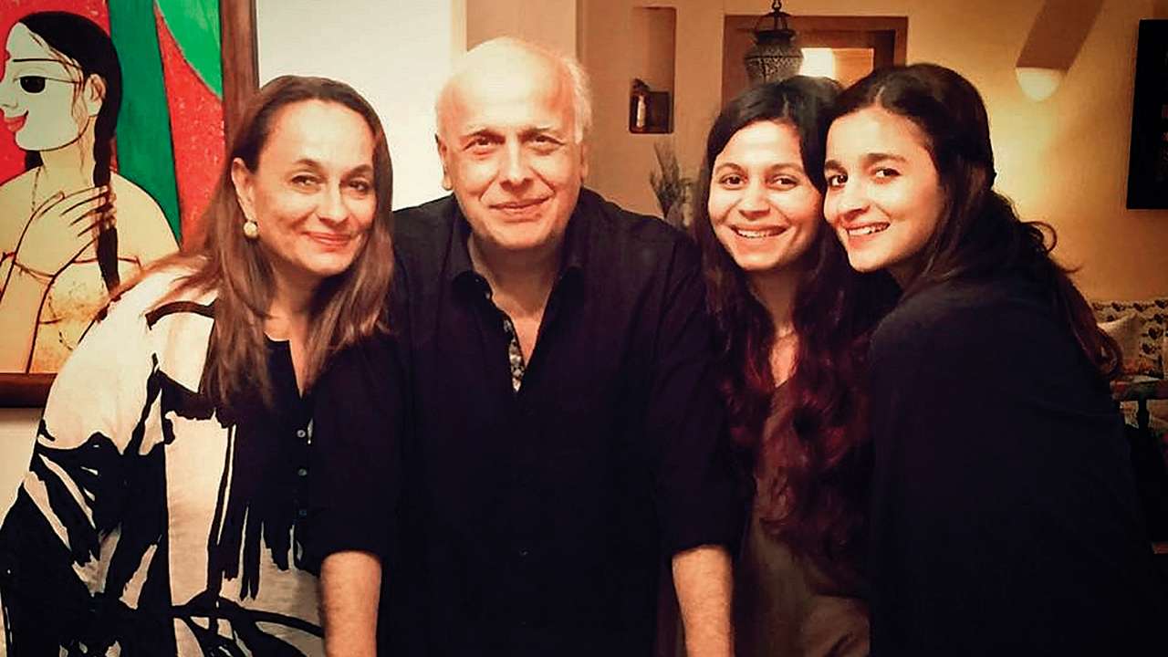 Mahesh Bhatt Family