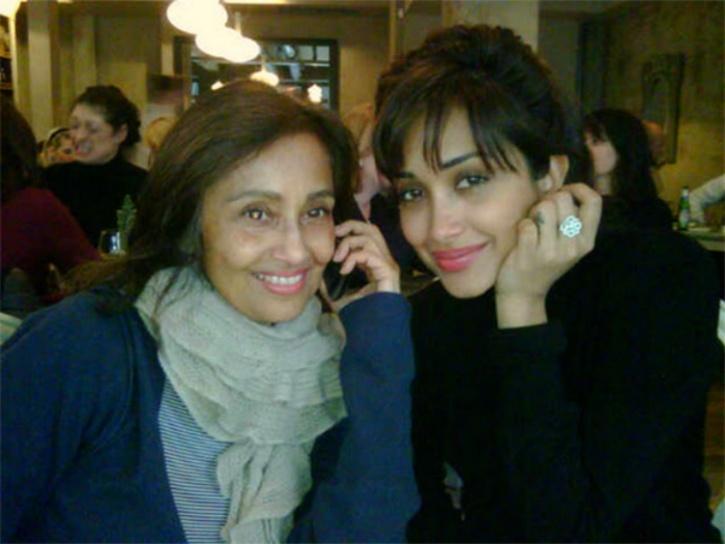 Rabia Amin with Jiah Khan