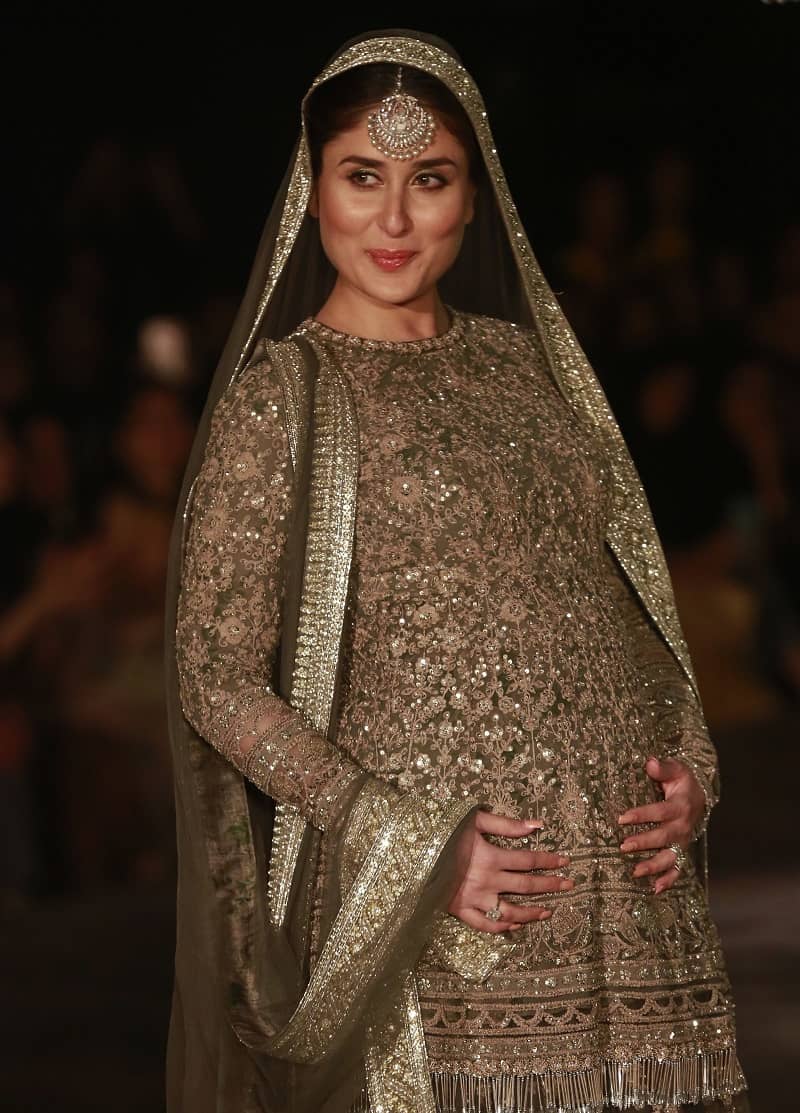 Kareena Kapoor pregnancy ramp walk