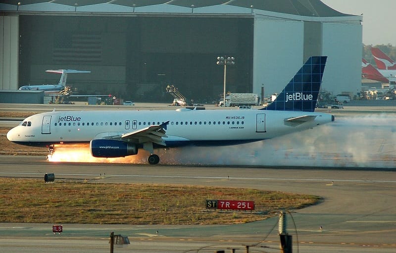 flight EMERGENCY LANDING