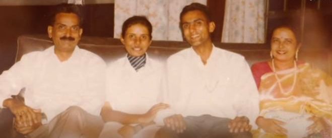 Gunjan Saxena father and mother