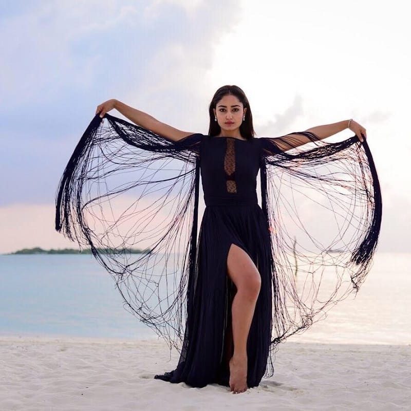 Tridha Choudhury hot pic