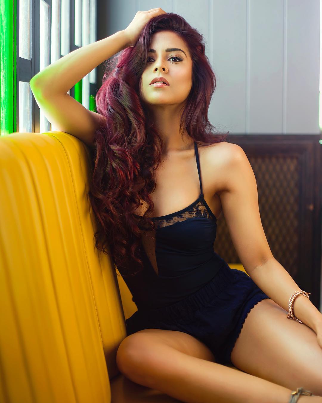 sana saeed sexy