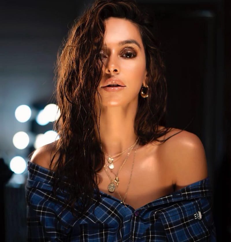 shibani dandekar songs