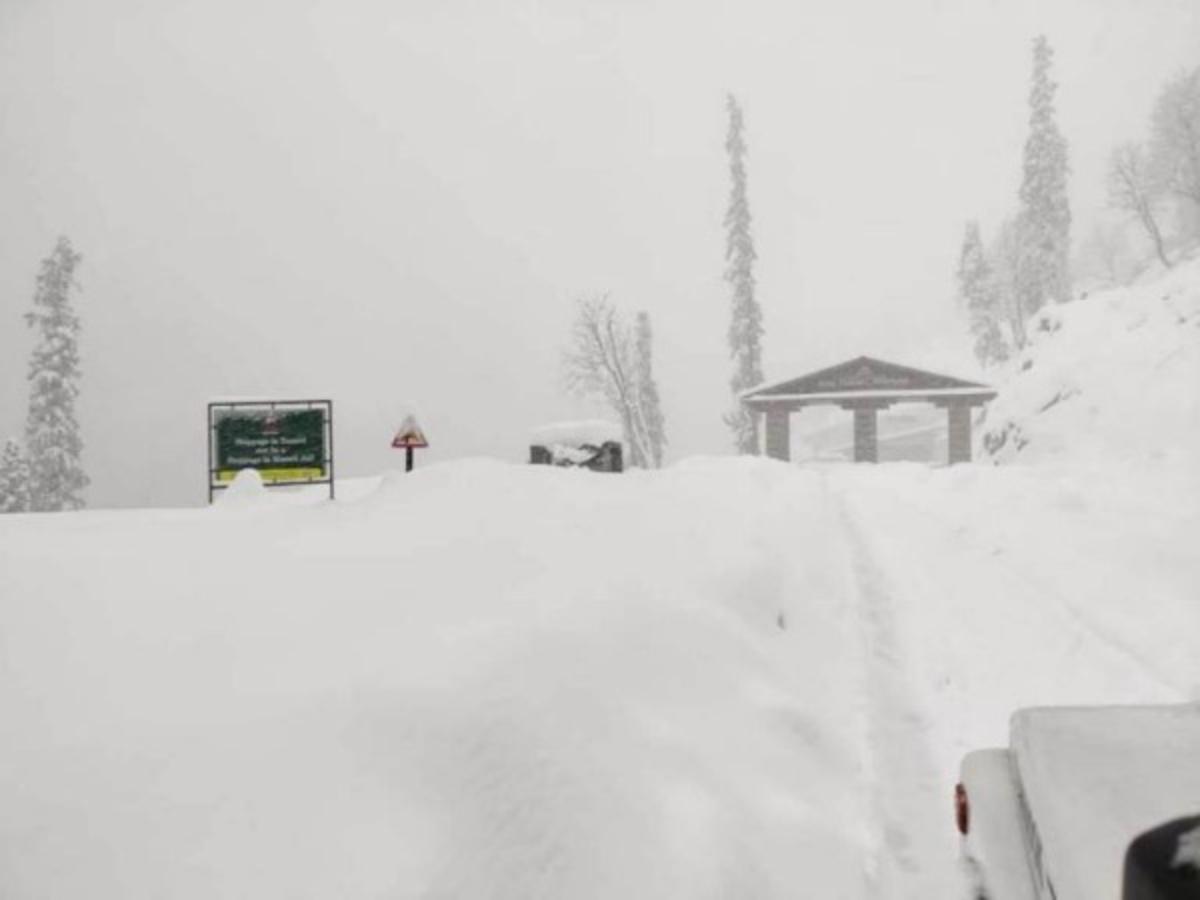 Atal Tunnel In Snow