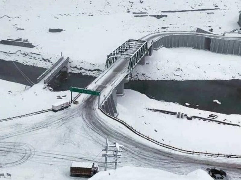 Atal Tunnel Road in winter