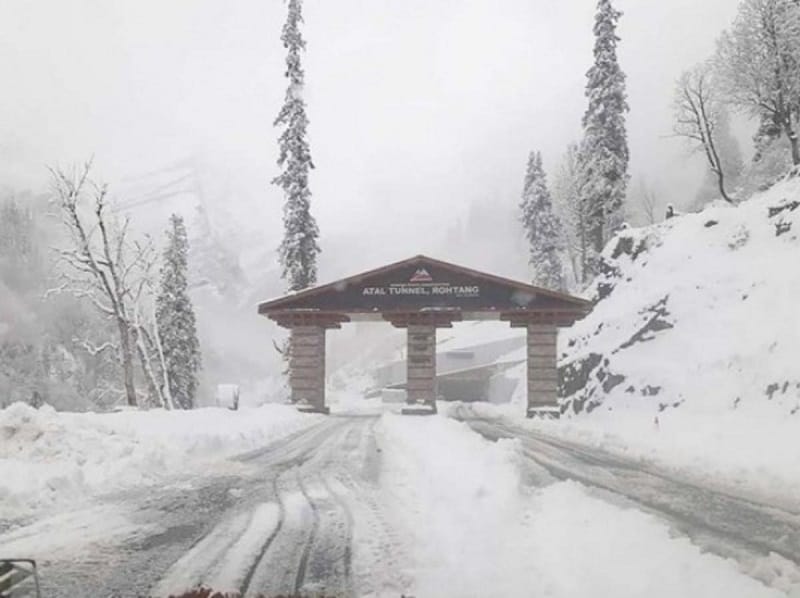 Atal Tunnel Snowfall