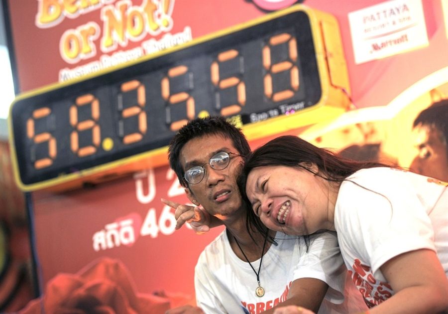 Longest Kiss In The World Record