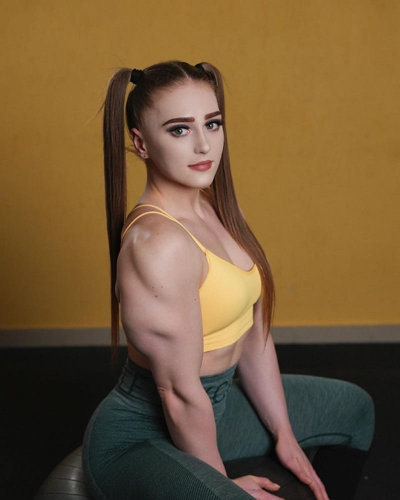 Hot Julia Vins