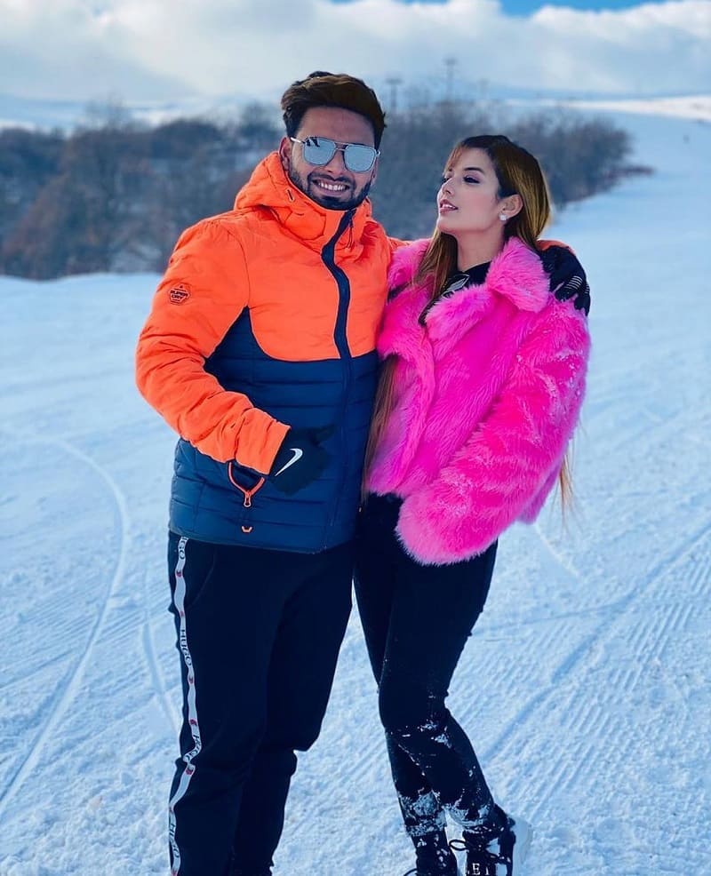 Isha Negi Rishabh Pant gf