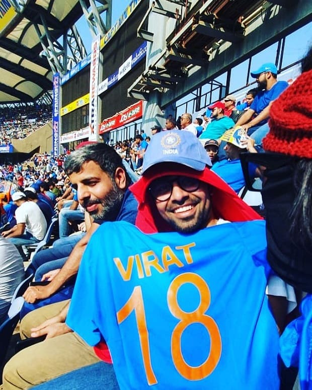 Jitendra Kumar loves cricket
