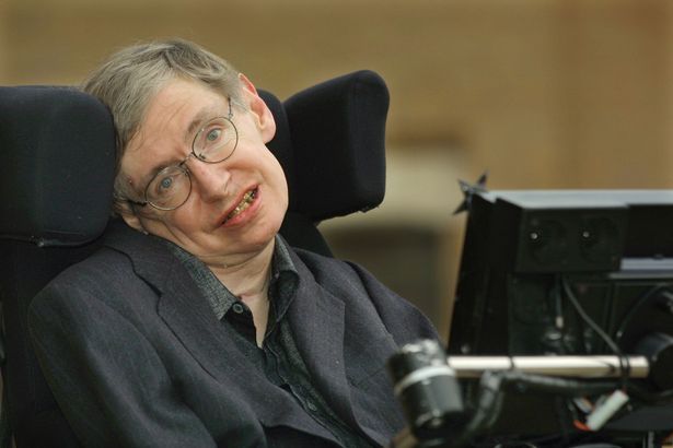 Physicist-Stephen-Hawking-IQ-score