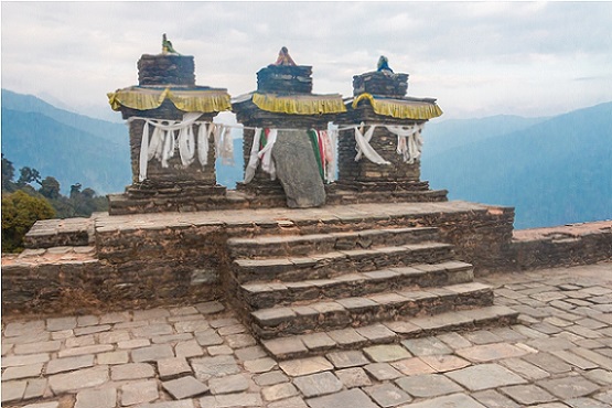 The-three-ancient-chorten-in-Rabdentse-site-Pelling-West-Sikkim