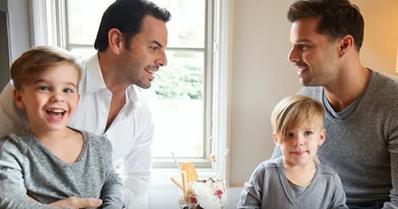 ricky martin and his two kids