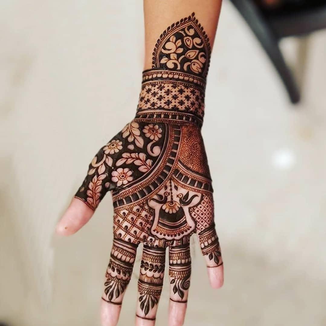 3d mehndi design front hand