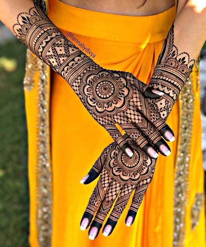 layer mehndi design