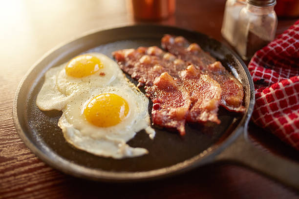toxic food combinations- Eggs and Bacon