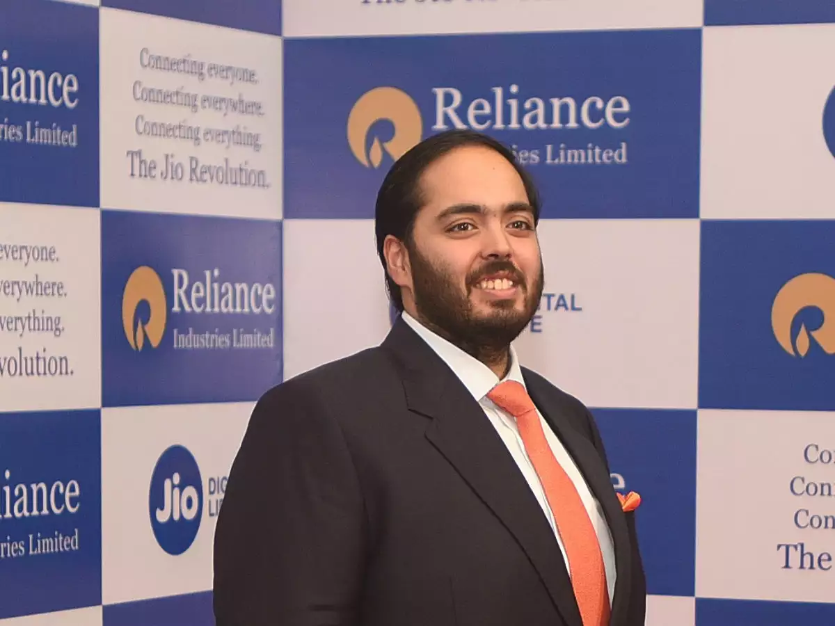 Anant Ambani doing right now