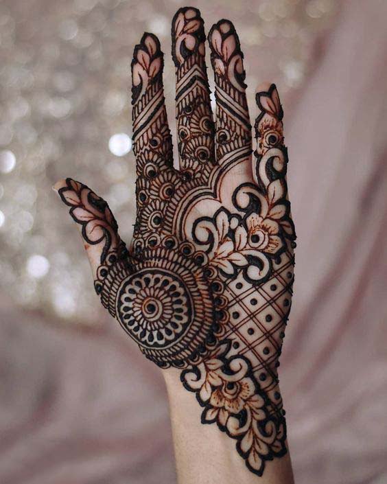 mehndi design front hand