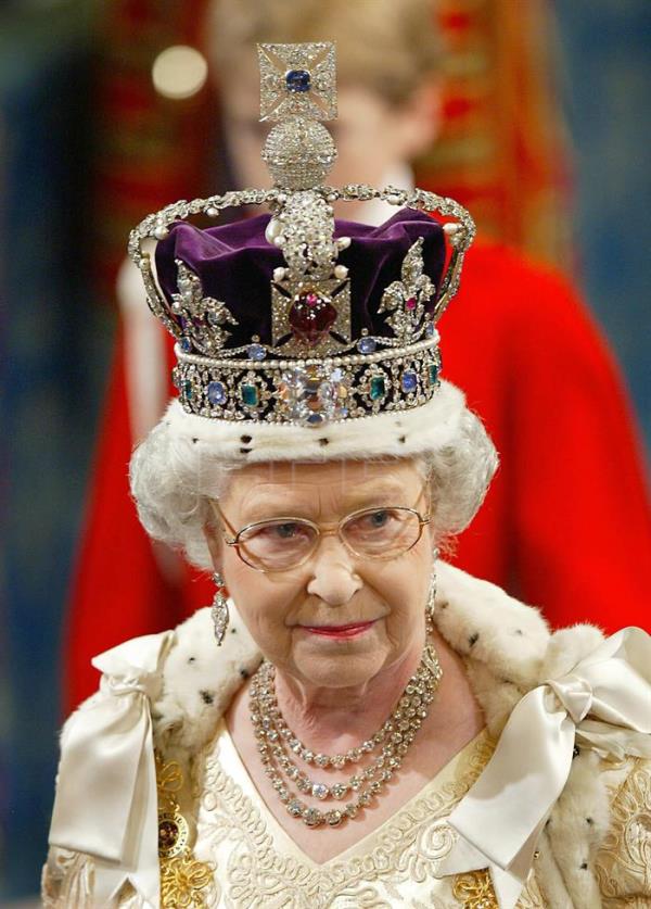 Queen Elizabeth Kohinoor diamond
