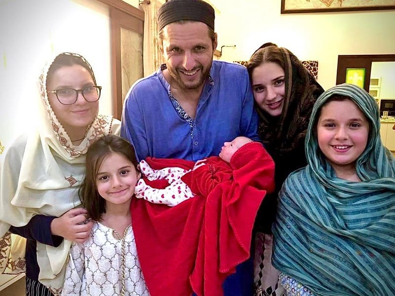 Shahid Afridi daughters