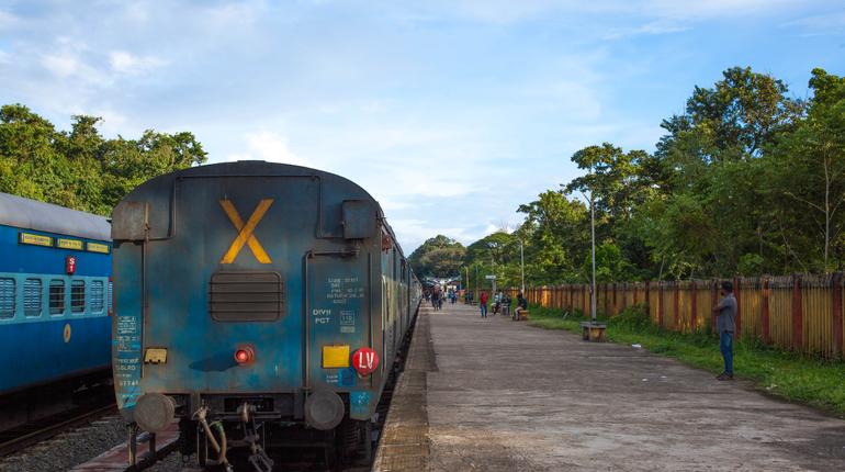 Cross-sign-on-train