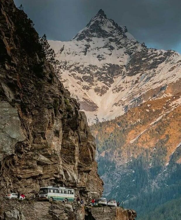Roghi Cliff Road, Himachal Pradesh