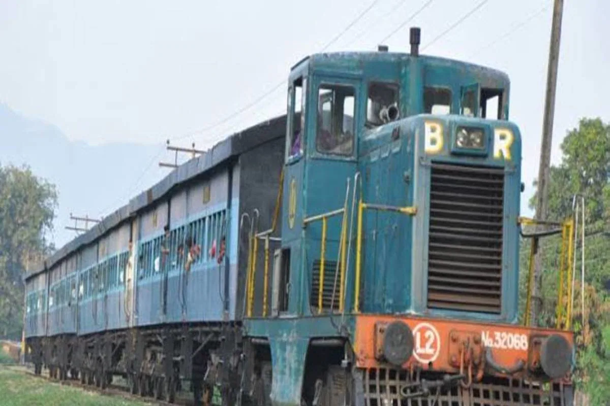 Bhakra-Nangal train