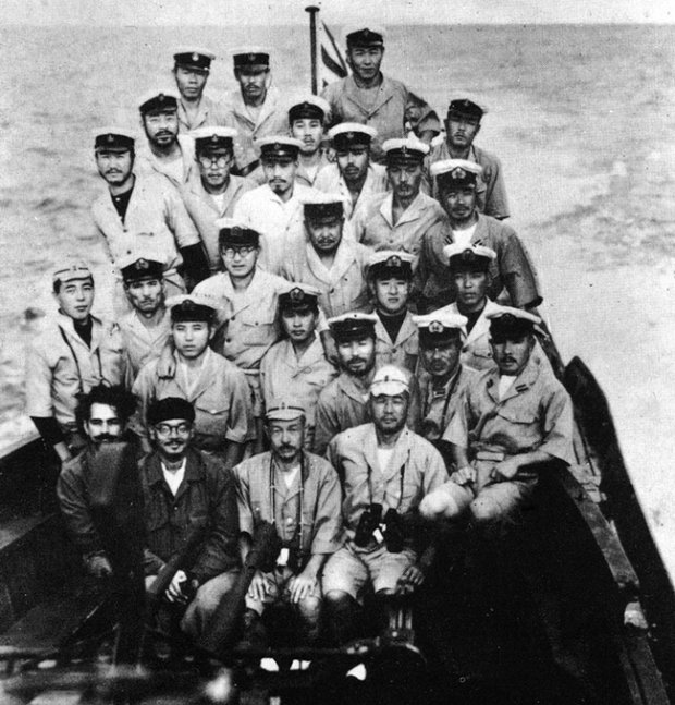 Bose with the crew of a Japanese submarine