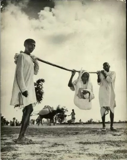 During the independence of India and Pakistan in 1947, mass migration
