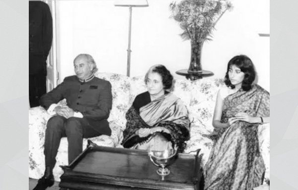 Indira Gandhi with her father Zulfikar Ali Bhutto and Benazir Bhutto