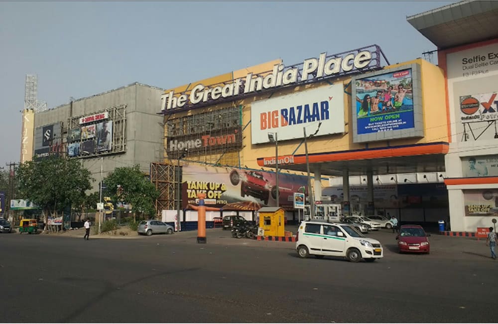 great india place mall noida