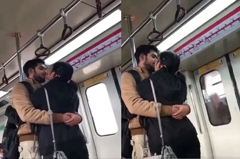 Delhi-Metro kiss