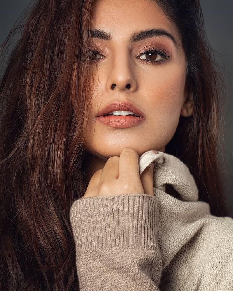 IPL Anchor - Nashpreet Kaur