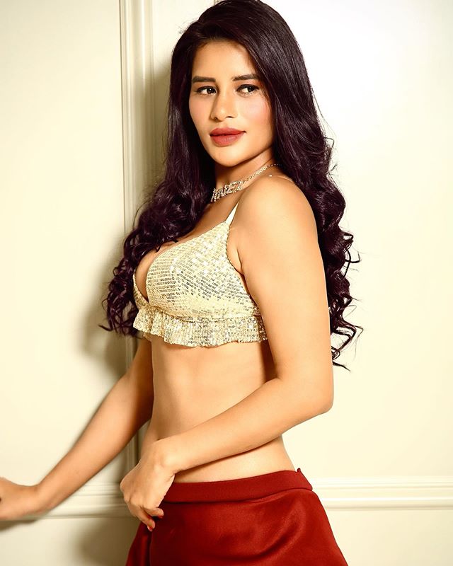 Mokshita Raghav ullu actress