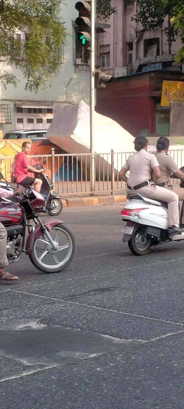 policewomen without helmet