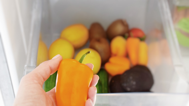 bell peppers in fridge