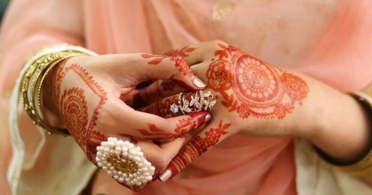 Pakistani Bridals, Bridals, Lifestyle, Mehndi Design, and Roses image  inspiration on Designspiration