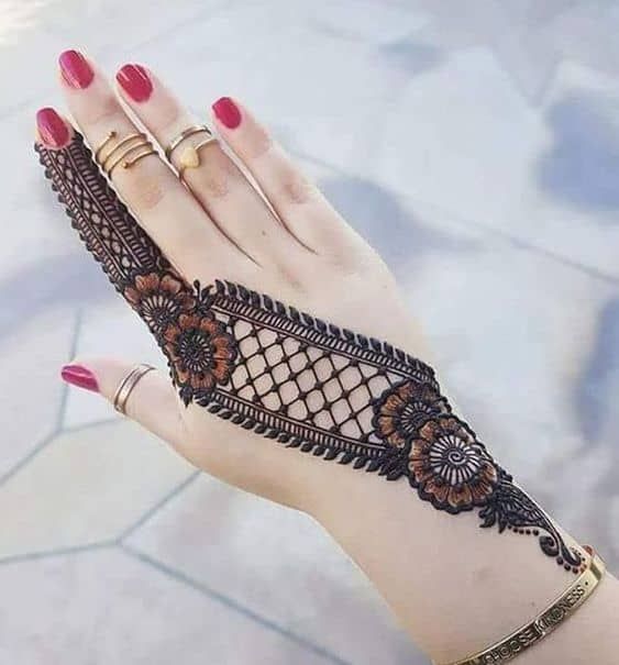 arabic one finger mehndi design
