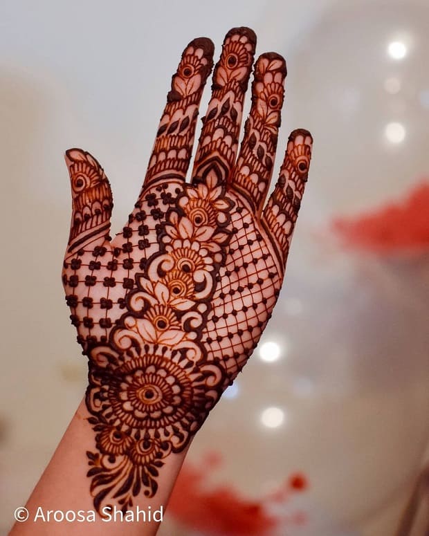 floral front hand mehndi design