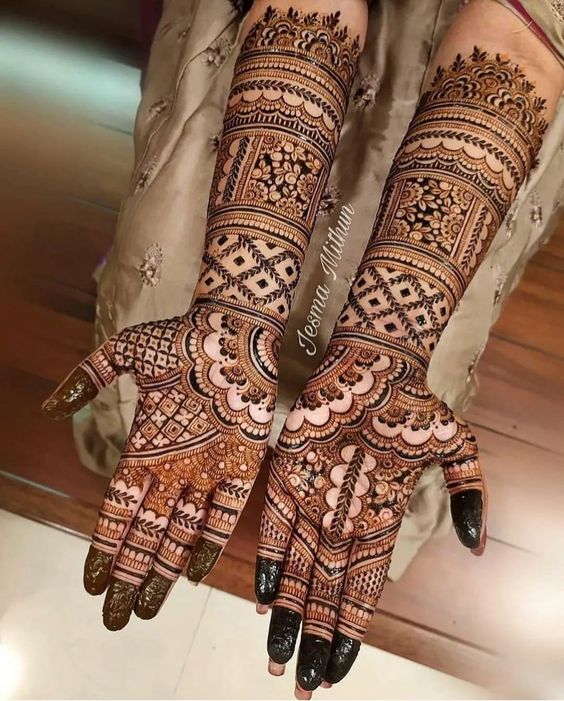 full hand mehndi design