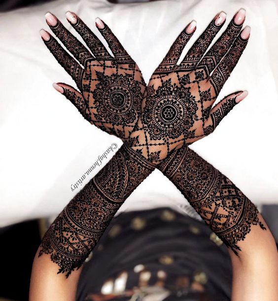 full hand pakistani arabic mehndi design