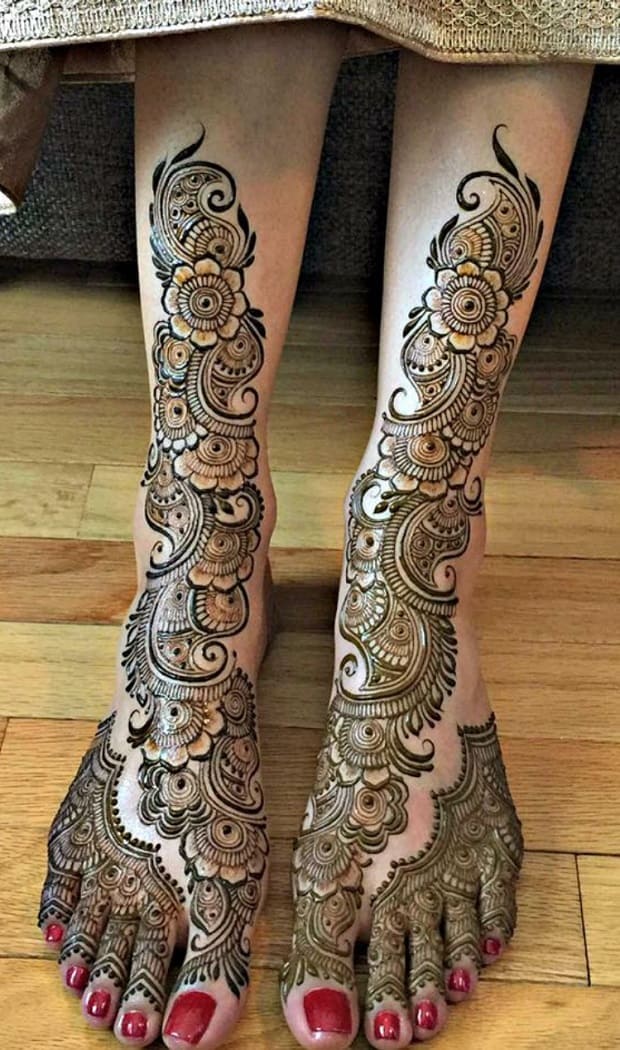 leg mehndi designs simple