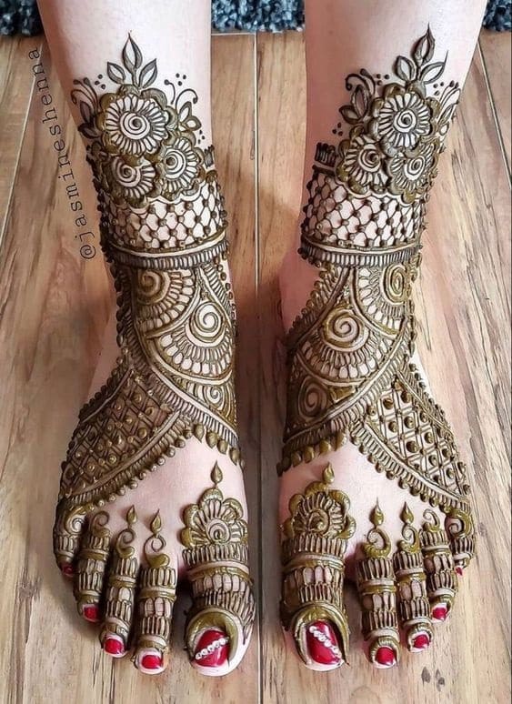 leg mehndi