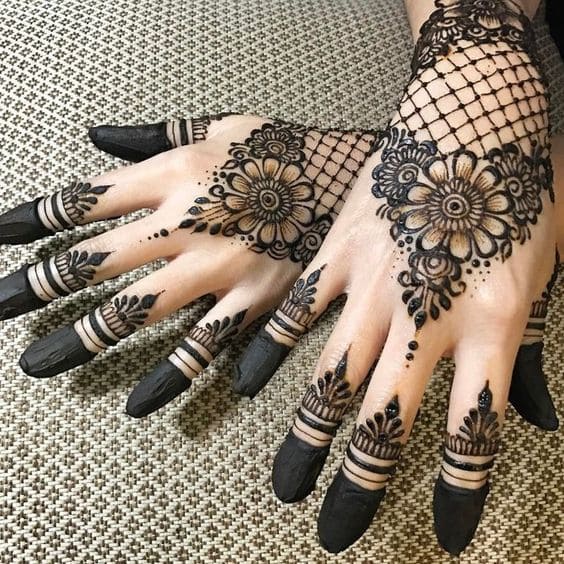 mesh mehndi design