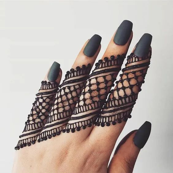 new finger mehndi design