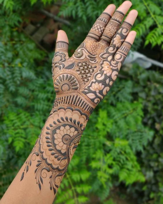 party mehndi design