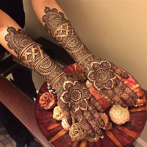 pre wedding mehndi design