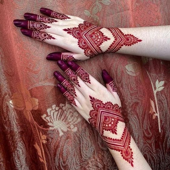 red mehndi design