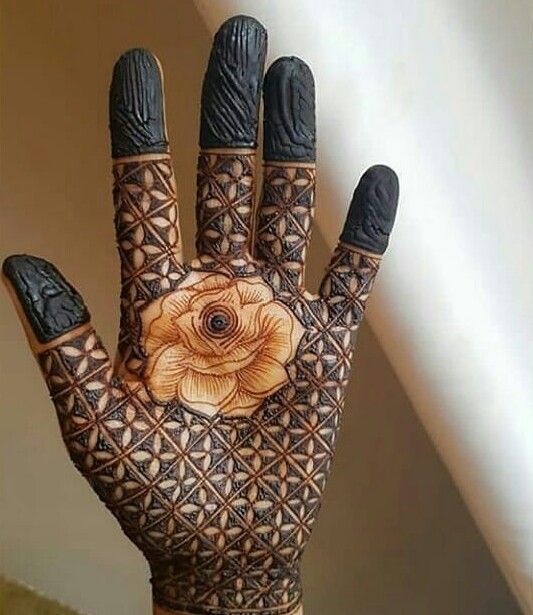 simple rose mehndi